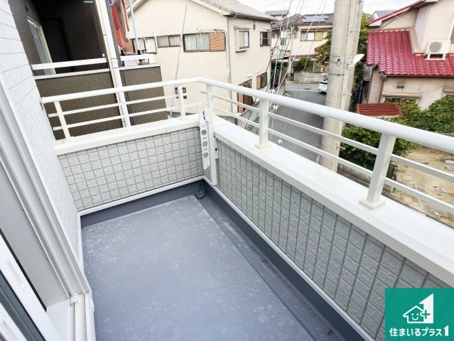 加古川市加古川町稲屋　新築一戸建てのバルコニー|ワイドバルコニーは洗濯物を干すスペースが広いのでご家族が多くても安心！