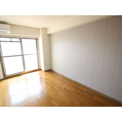 【洋室】 | エスポワール南桜塚 | ※同タイプの写真となり、実際のお部屋とは異なる場合があります