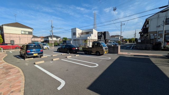 【駐車場】