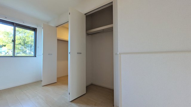 【寝室】