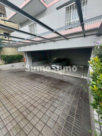 朝日プラザ西舞子の駐車場|駐車場があるので、車を買う予定の方も安心です