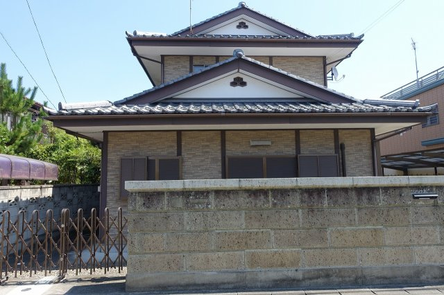 高崎市中尾町　【解体更地渡し】売地の外観|西から東方向（建物は解体更地渡し）
