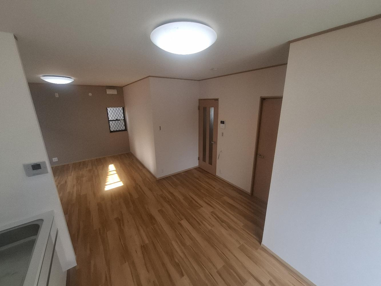 堺市北区金岡町　中古戸建の居間・リビング