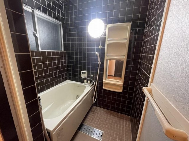 ※同じ間取りの別室の写真です