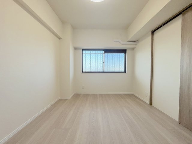 グーテンハイツ箱崎Ⅲの洋室