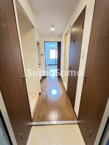 フォレスト西宮の玄関