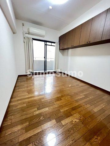 フォレスト西宮の居間・リビング