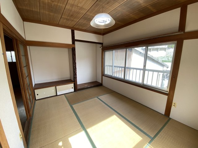 平田5丁目売家の和室