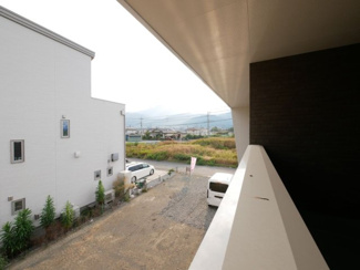 【展望】 | バルコニーより西側道路を望む