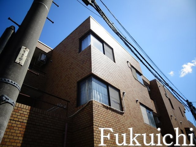 エレガン学芸大学の外観