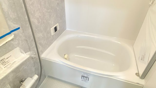 ジークレフ加古川東｜室内リフォームしています｜の浴室|日々の疲れを癒すお風呂付です