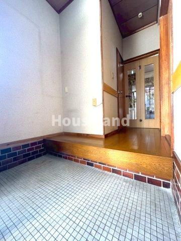 杭ノ瀬戸建の玄関