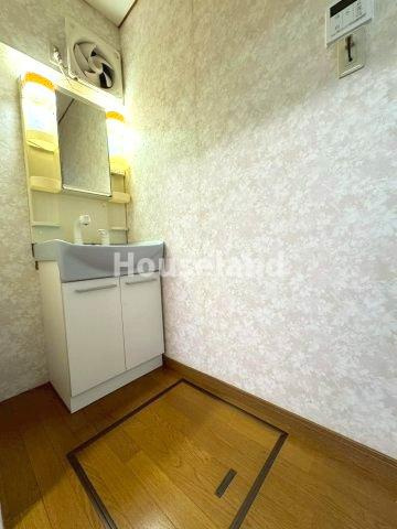 杭ノ瀬戸建の洗面所