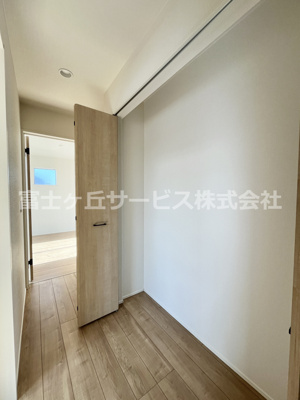 【収納】 | 島田市松葉町 新築一戸建て | 2階廊下収納