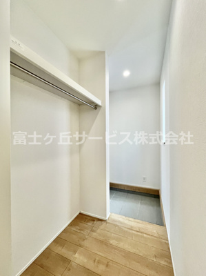 【収納】 | 島田市松葉町 新築一戸建て | クロークがあります
