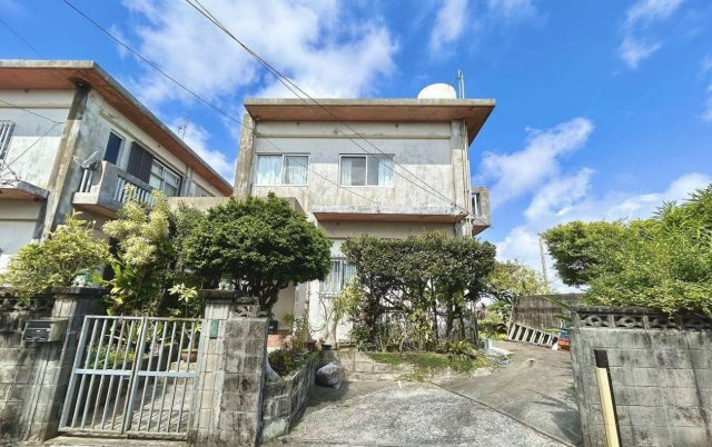 那覇首里石嶺町2丁目戸建ての外観