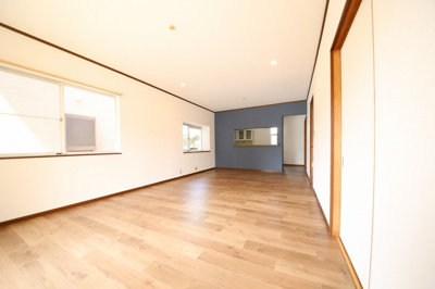 【居間・リビング】 | 久喜市南栗橋10丁目中古戸建