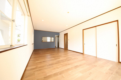 【居間・リビング】 | 久喜市南栗橋10丁目中古戸建