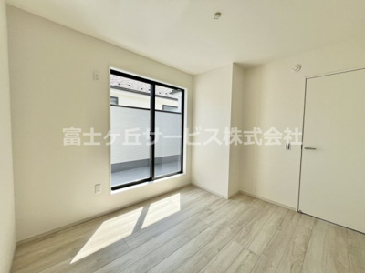 【洋室】 | 静岡市清水区御門台 未入居戸建 | 洋室5.0帖