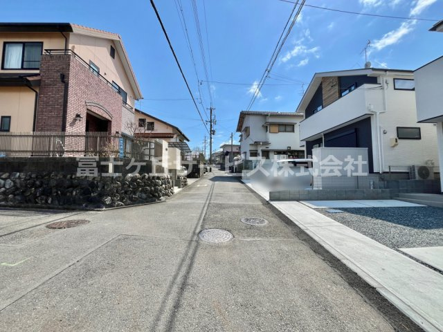 【前面道路含む現地写真】 | 静岡市清水区御門台 未入居戸建 | 前面道路含む現地写真です
