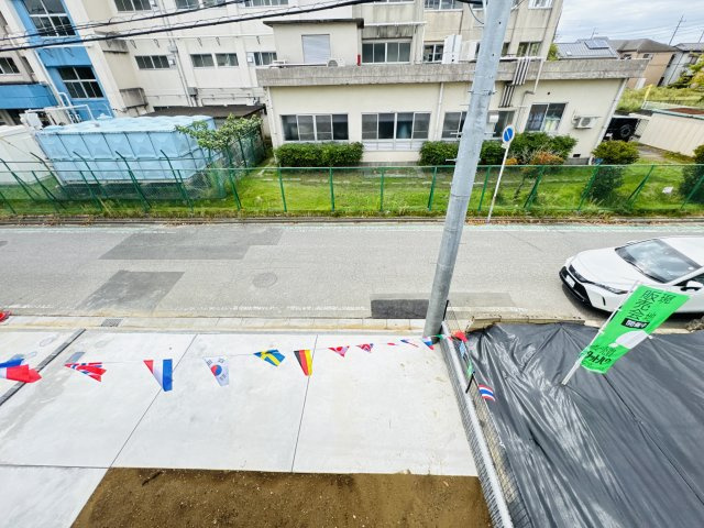 松戸市新松戸6丁目新築戸建【新松戸南小学校：2分】の展望|バルコニーより南側眺望・南道路で日当たり良好♪