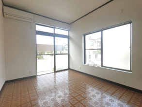 【居間・リビング】