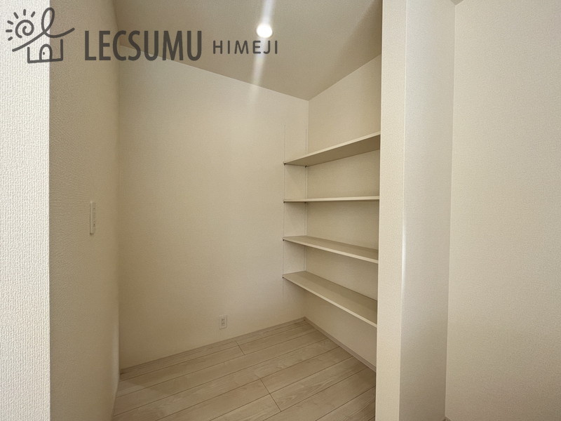 姫路市玉手2丁目/新築戸建の収納