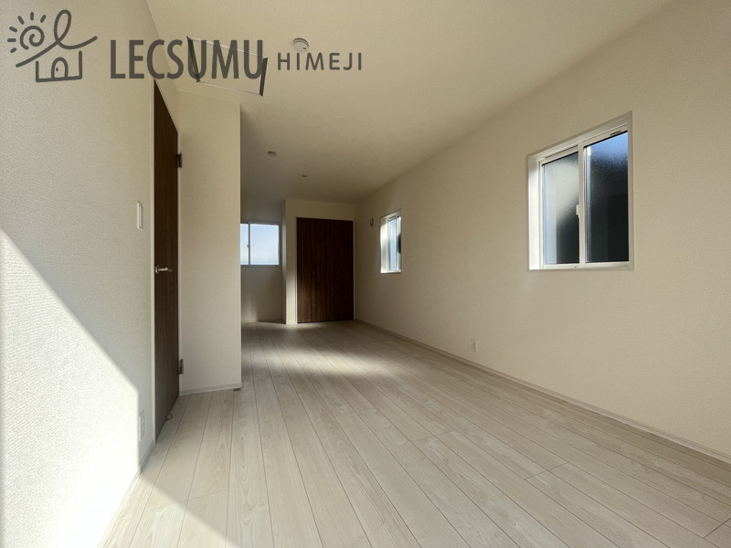 姫路市玉手2丁目/新築戸建の洋室