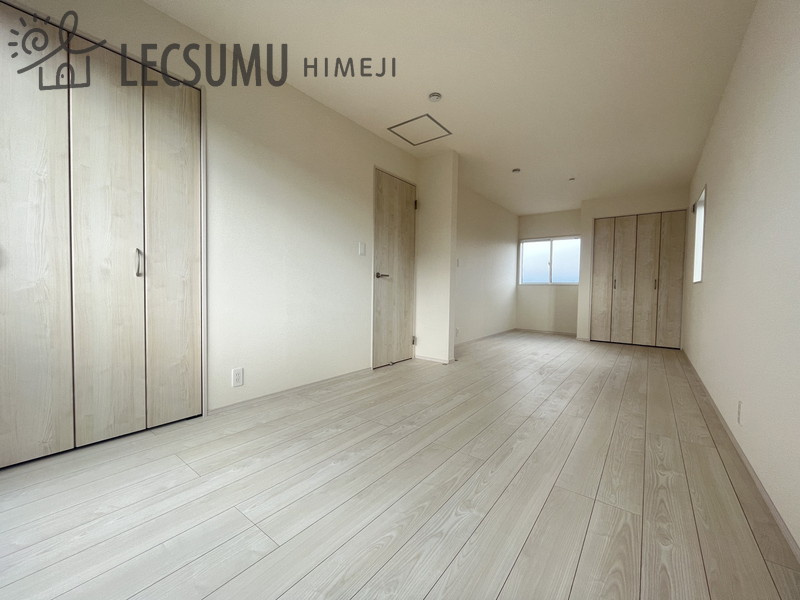 姫路市玉手2丁目/新築戸建の洋室