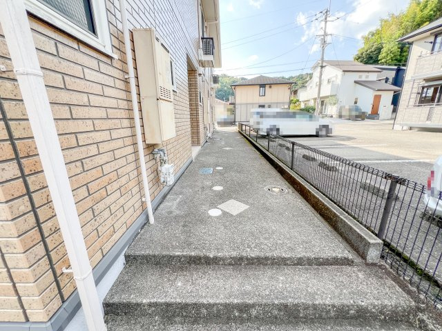 ドルフ東久万Ⅱのエントランス