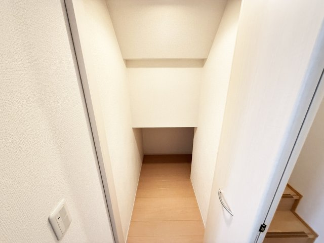 ドルフ東久万Ⅱの収納