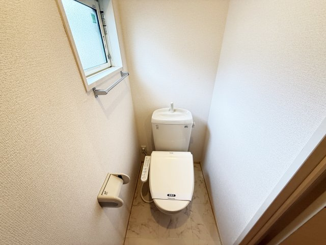 ドルフ東久万Ⅱのトイレ