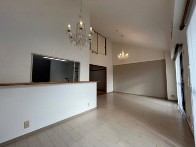 【居間・リビング】 | 神戸北町ソレアードコートB棟