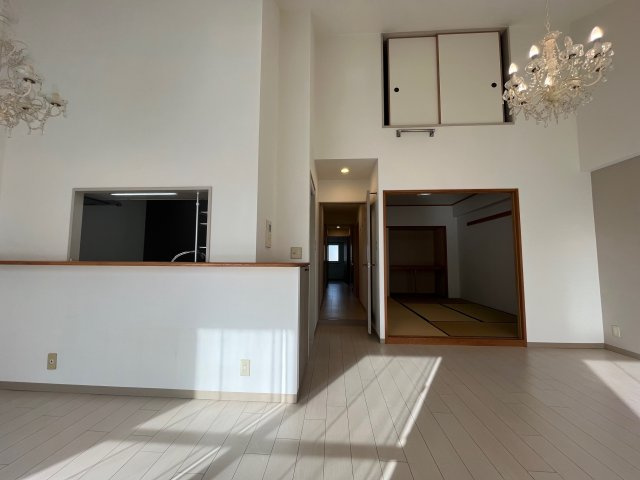 【居間・リビング】の画像