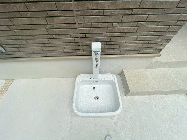 下新庄貸家A号地のロビー