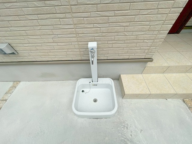 下新庄貸家B号地のロビー