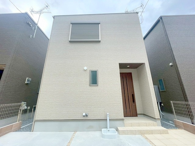 下新庄貸家B号地の外観