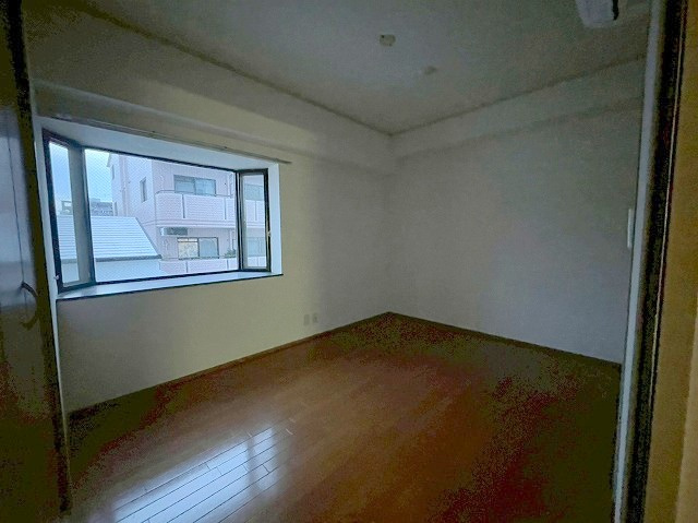 ビラ小松の居間・リビング