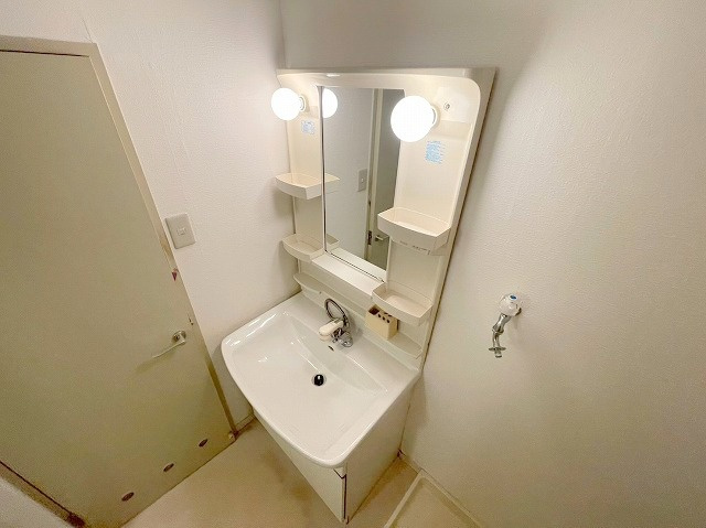 ビラ小松の洗面所