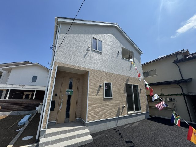 柏市東山２丁目新築戸建【酒井根西小学校：10分】の外観|3号棟外観・完成済み内覧可能です！