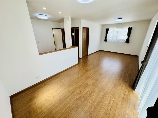 高崎市浜尻町4期　限定1棟　ハートフルタウン　新築建売の居間・リビング