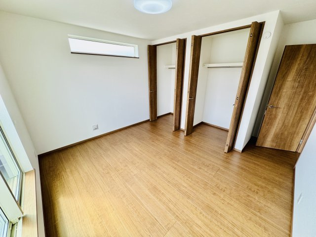 高崎市浜尻町4期　限定1棟　ハートフルタウン　新築建売の洋室