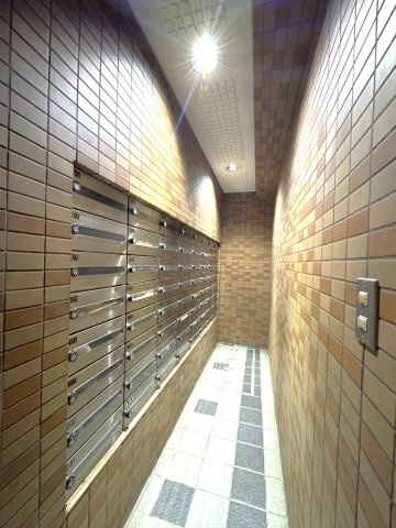 ライオンズマンションお花茶屋駅前通りの居間・リビング