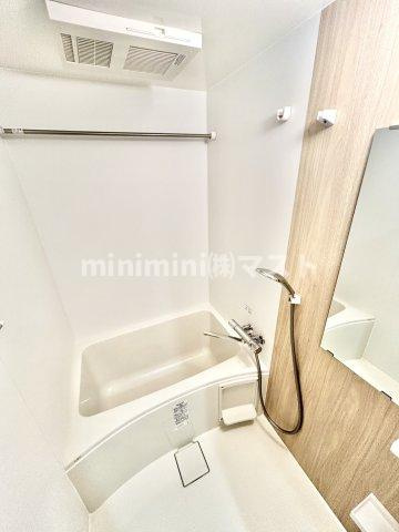 セレニテ南堀江エクラの浴室