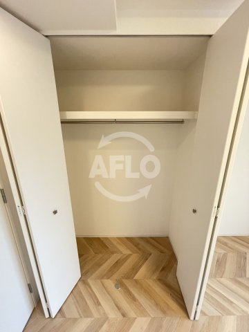 ファーストフィオーレ九条Ⅲの収納|ファーストフィオーレ九条III　クローゼット