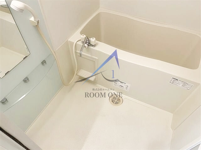 Rising place 桜木町二番館の浴室|お風呂です。