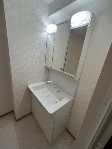 東急ドエルアルス小岩の独立洗面台