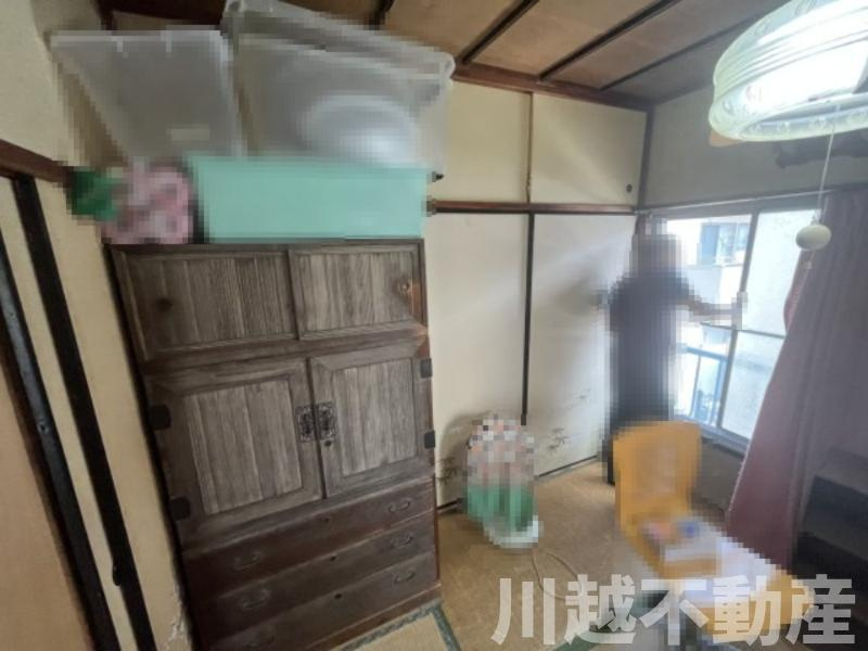桜を愛でる情緒ある佇まいの寝室|２階4.5帖和室は寝室にいかがでしょうか？