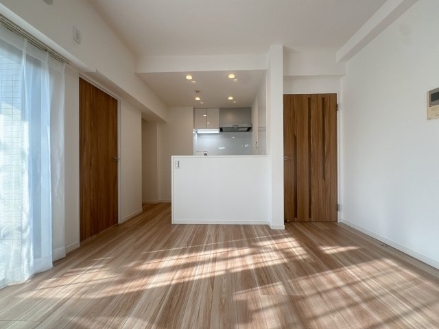 【居間・リビング】 | ロマネスク大濠アネックス☆仲介手数料無料☆