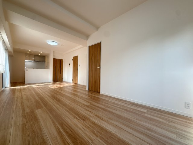 【居間・リビング】 | ロマネスク大濠アネックス☆仲介手数料無料☆